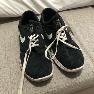 Nike Janoski black and white, men’s size 9